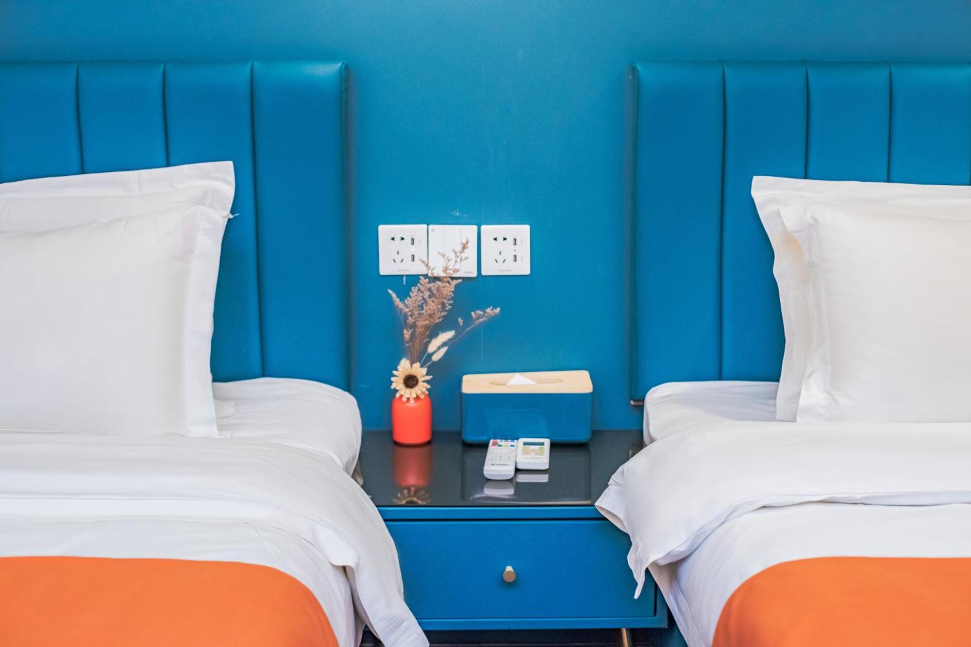 Wutong Ins Designer Hotel Сиань Экстерьер фото